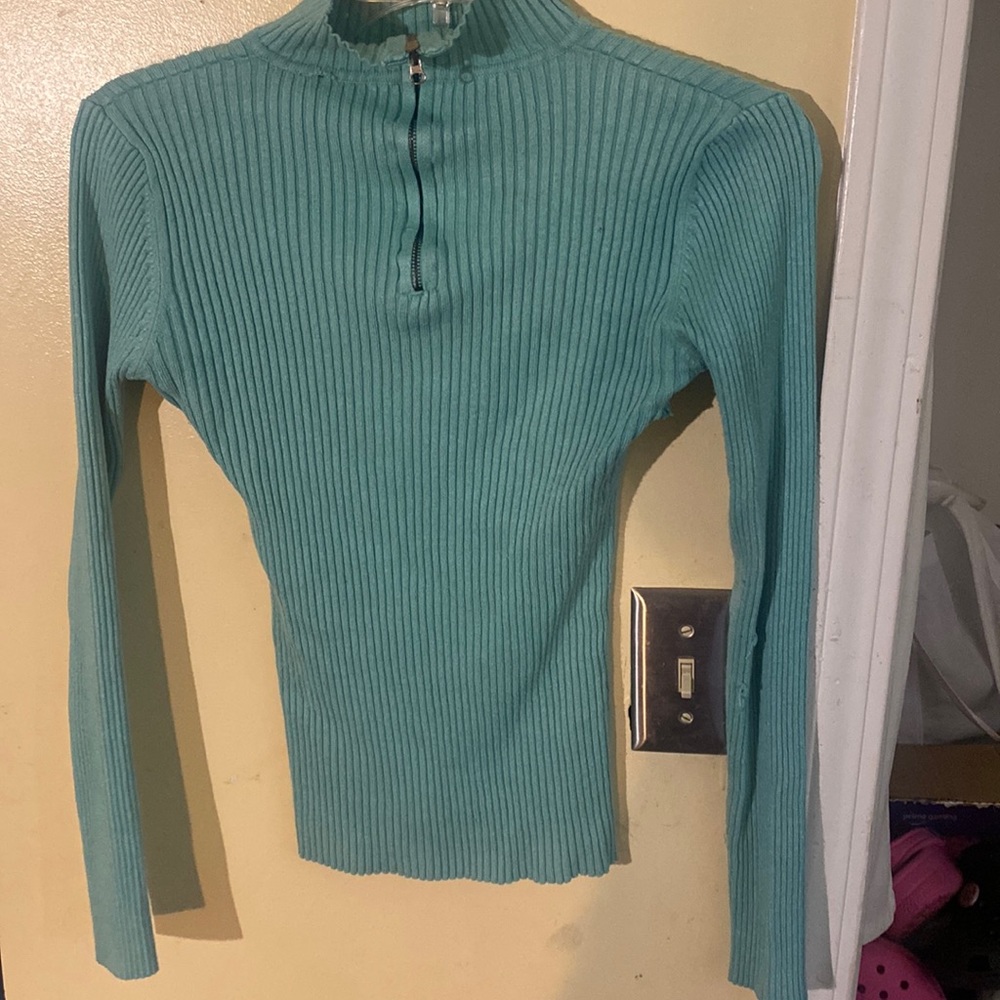 Turquoise turtleneck, size small